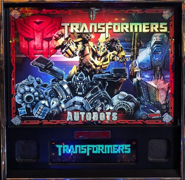 Transformers Autobot Crimson (LE)